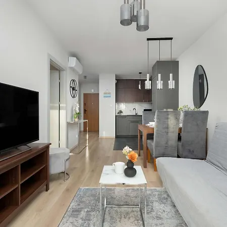 Modern & Functional With Air Conditioning And Balcony By Renters Apartamento Kołobrzeg