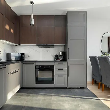 Modern & Functional With Air Conditioning And Balcony By Renters Kołobrzeg